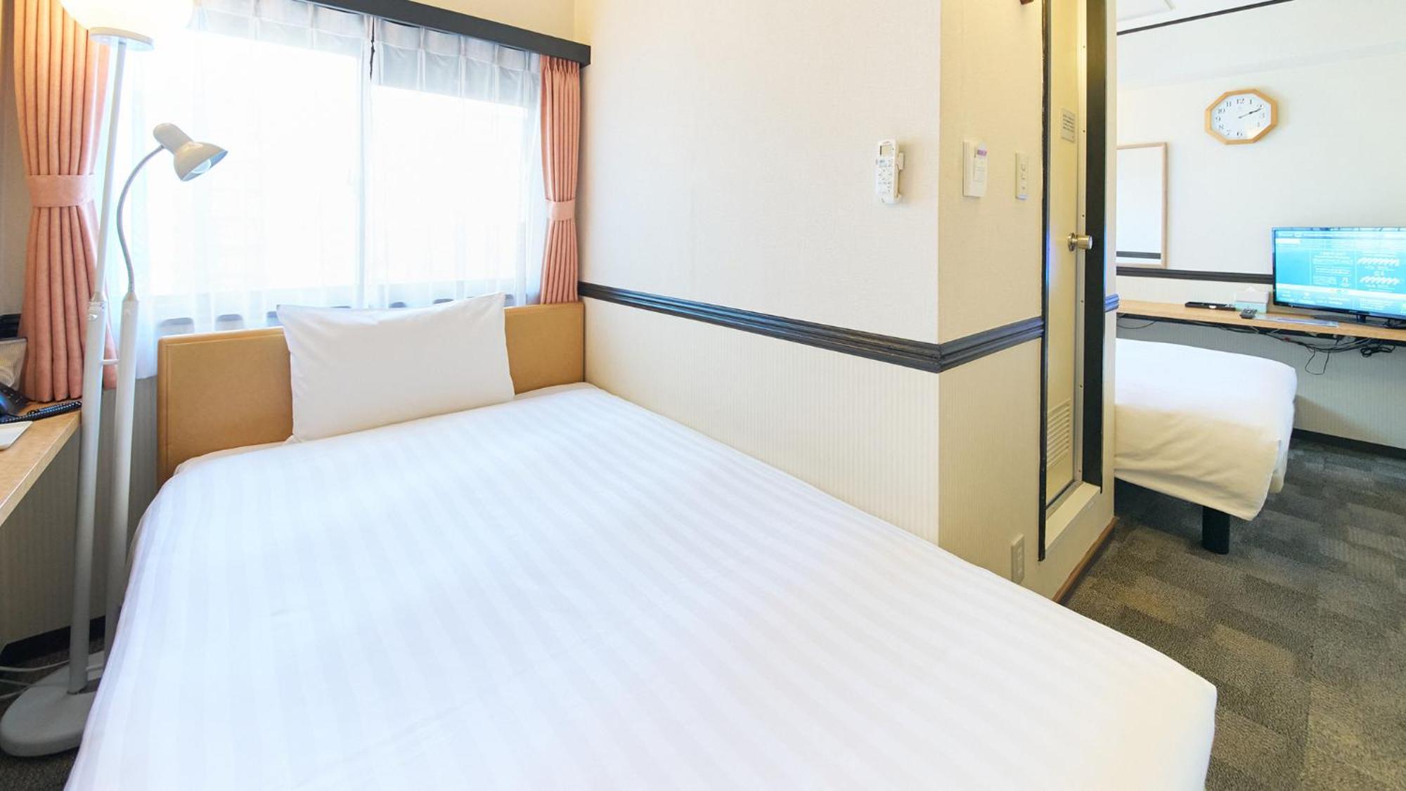 Toyoko Inn Nagoya-Eki Sakuradori-Guchi Honkan Номер фото