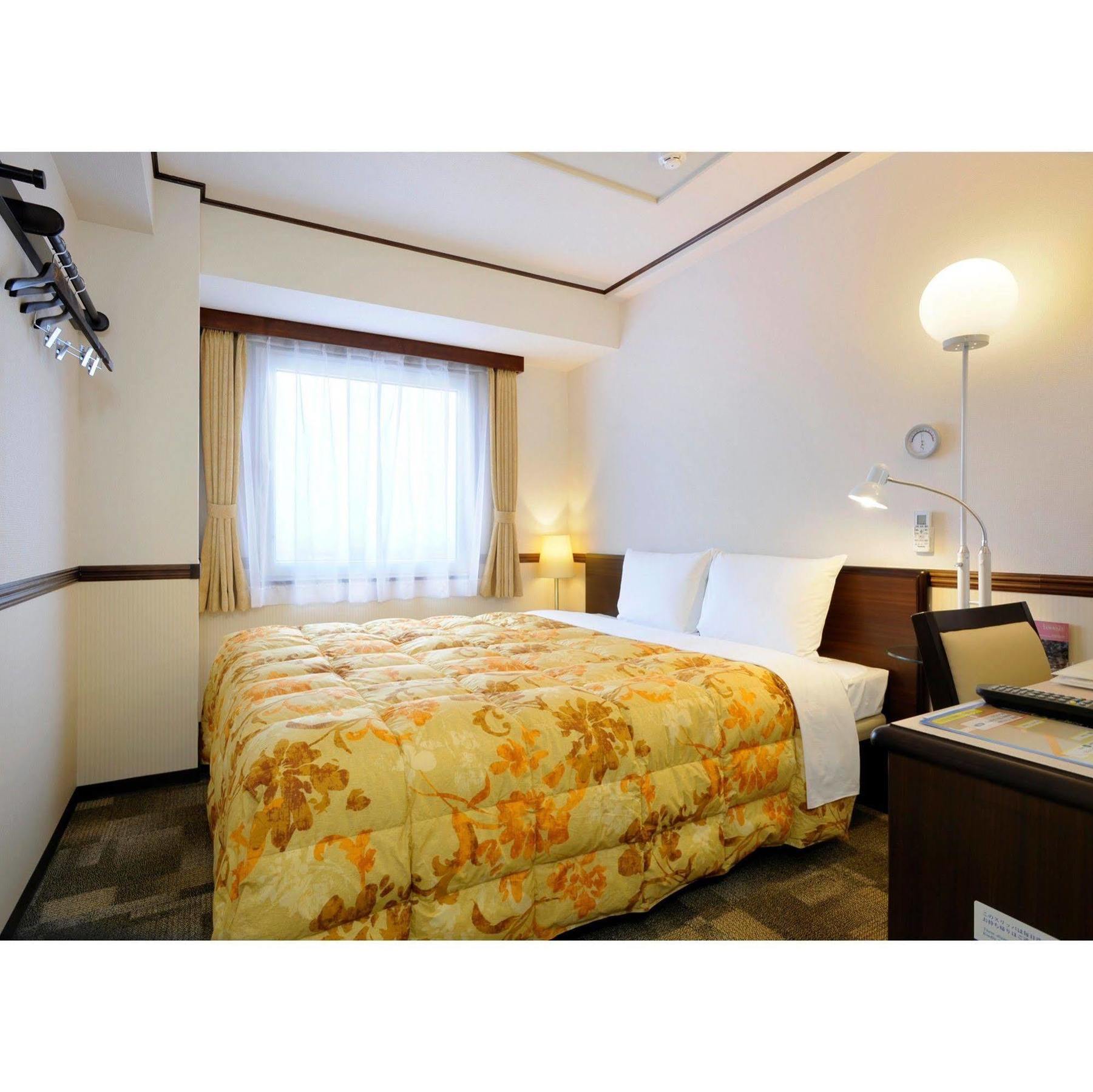 Toyoko Inn Nagoya-Eki Sakuradori-Guchi Honkan Экстерьер фото