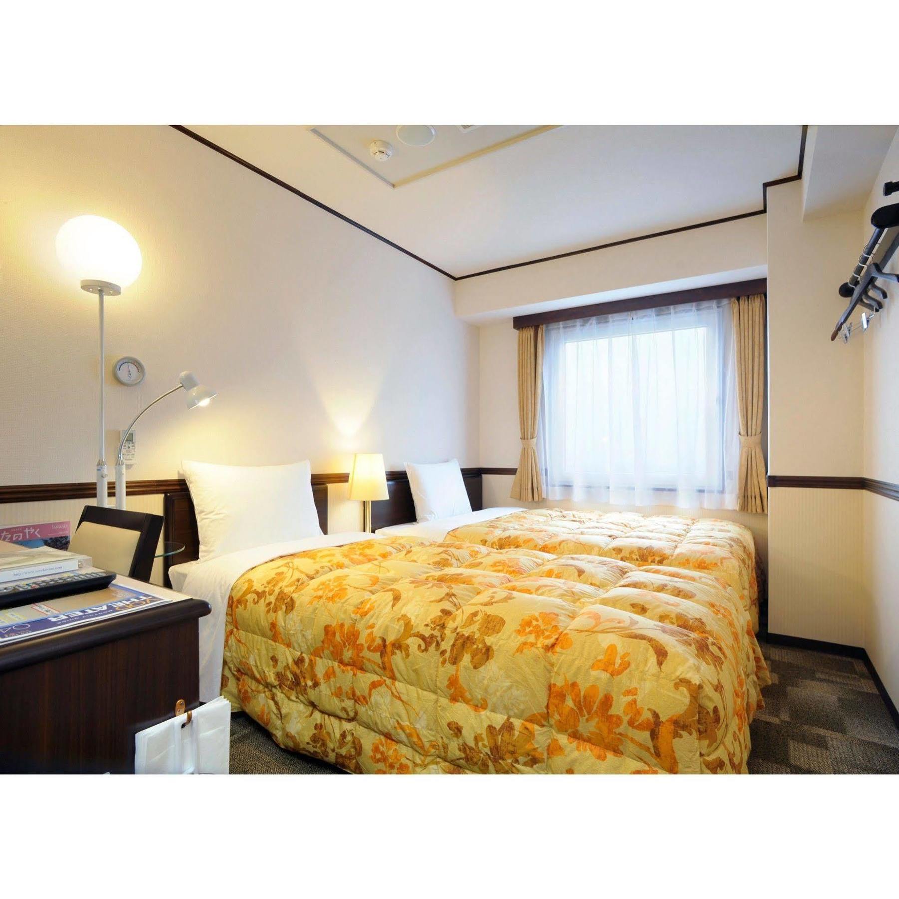 Toyoko Inn Nagoya-Eki Sakuradori-Guchi Honkan Экстерьер фото